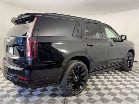New 2026 Cadillac Escalade V w/ LPO, ONYX Package image 5