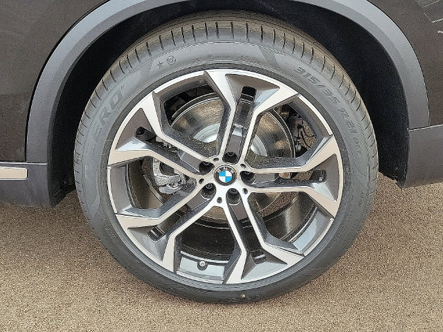 Certified 2026 BMW X5 xDrive40i w/ Climate Comfort Package AWD/4WD image 10
