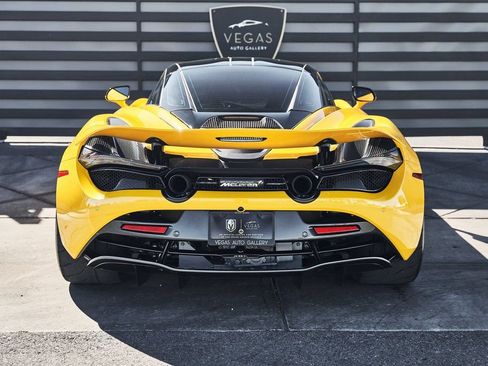 Used 2019 McLaren 720S RWD image 23