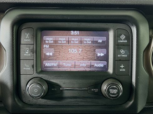 Used 2020 Jeep Wrangler Willys image 19