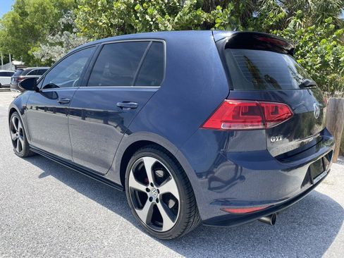 Used 2015 Volkswagen Golf 4-Door FWD image 5