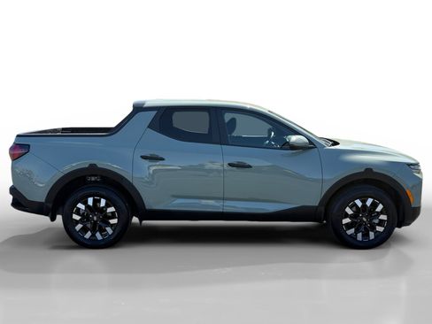 Used 2025 Hyundai Santa Cruz SE image 6