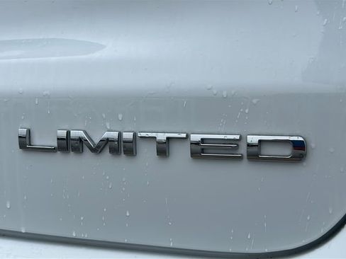 Used 2022 Jeep Compass Limited w/ Sun and Sound Group image 33