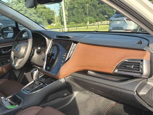 Certified 2025 Subaru Outback Touring XT AWD/4WD image 19