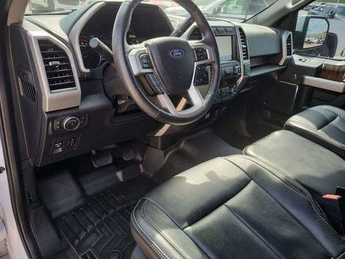 Used 2020 Ford F150 Lariat image 10