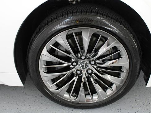 Used 2018 Lexus LS 500 w/ Luxury Package RWD image 82