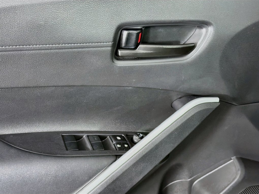 Used 2023 Toyota Corolla Cross LE FWD image 23