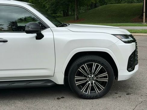 Used 2026 Lexus LX 600 4WD w/ Appearance Package image 11