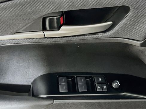 Used 2025 Toyota Camry SE w/ Convenience Package FWD image 17