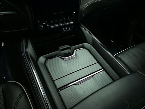 Used 2022 RAM 3500 Limited w/ Max Tow Package image 29