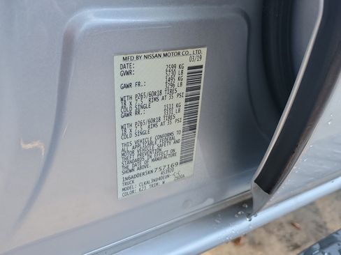 Used 2019 Nissan Frontier SL RWD image 30