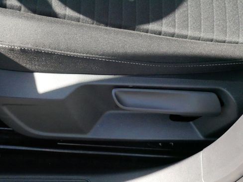 Certified 2025 Volkswagen Jetta S FWD image 20