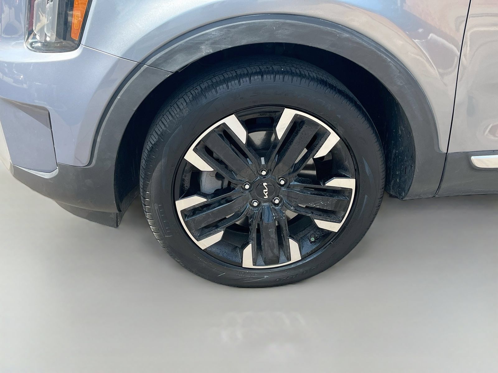 Used 2024 Kia Telluride SX FWD image 34