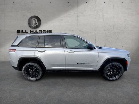 New 2026 Jeep Grand Cherokee Altitude AWD/4WD image 5