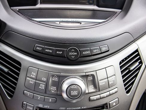 Used 2011 Subaru Tribeca Limited w/ PWR Moonroof & Navigation Pkg image 11