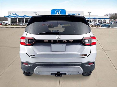 New 2026 Honda Pilot TrailSport image 4
