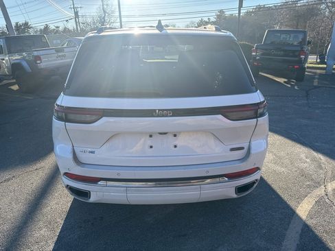 Used 2022 Jeep Grand Cherokee Overland image 4