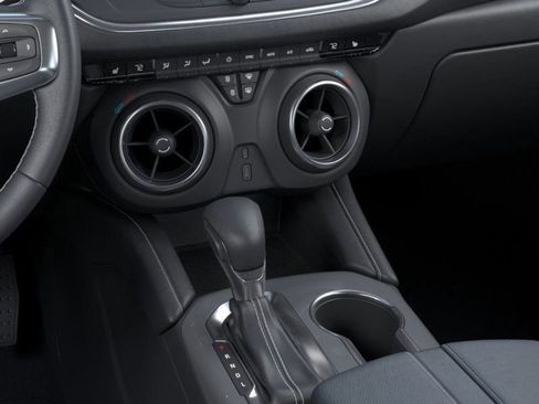 New 2025 Chevrolet Blazer LT image 23