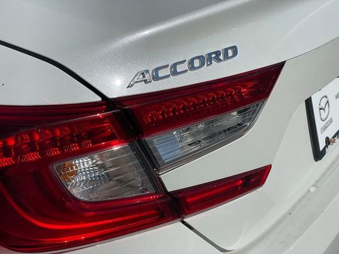 Used 2022 Honda Accord Hybrid image 29