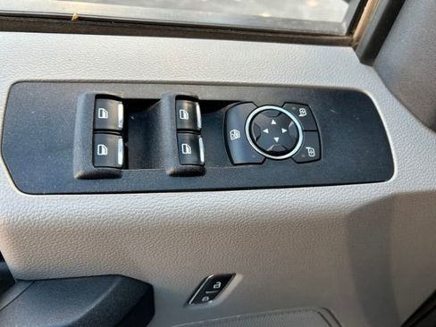 Used 2022 Ford F250 XL w/ Power Equipment Group image 17