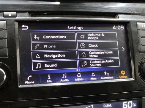 Used 2020 Nissan Rogue SL image 40