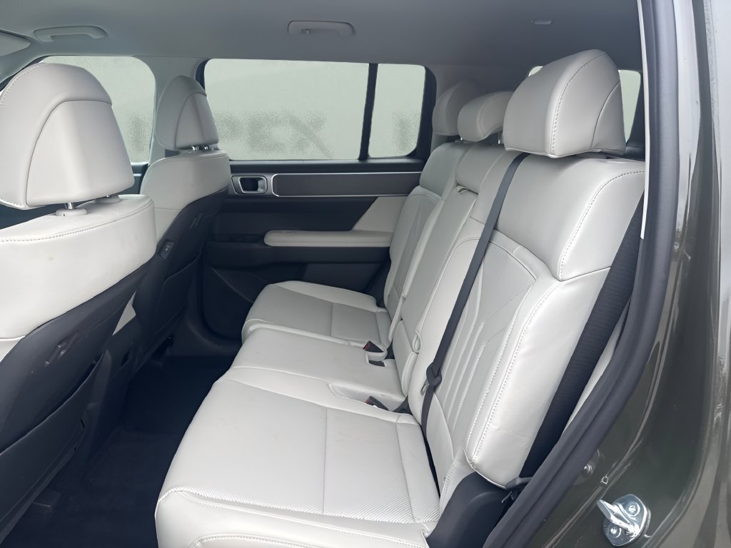 Used 2026 Hyundai Santa Fe SEL FWD image 10