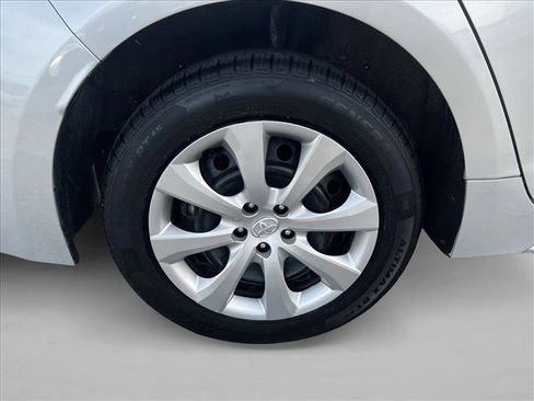 Certified 2025 Toyota Corolla LE image 25