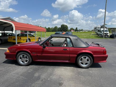 Used 1992 Ford Mustang GT RWD image 9