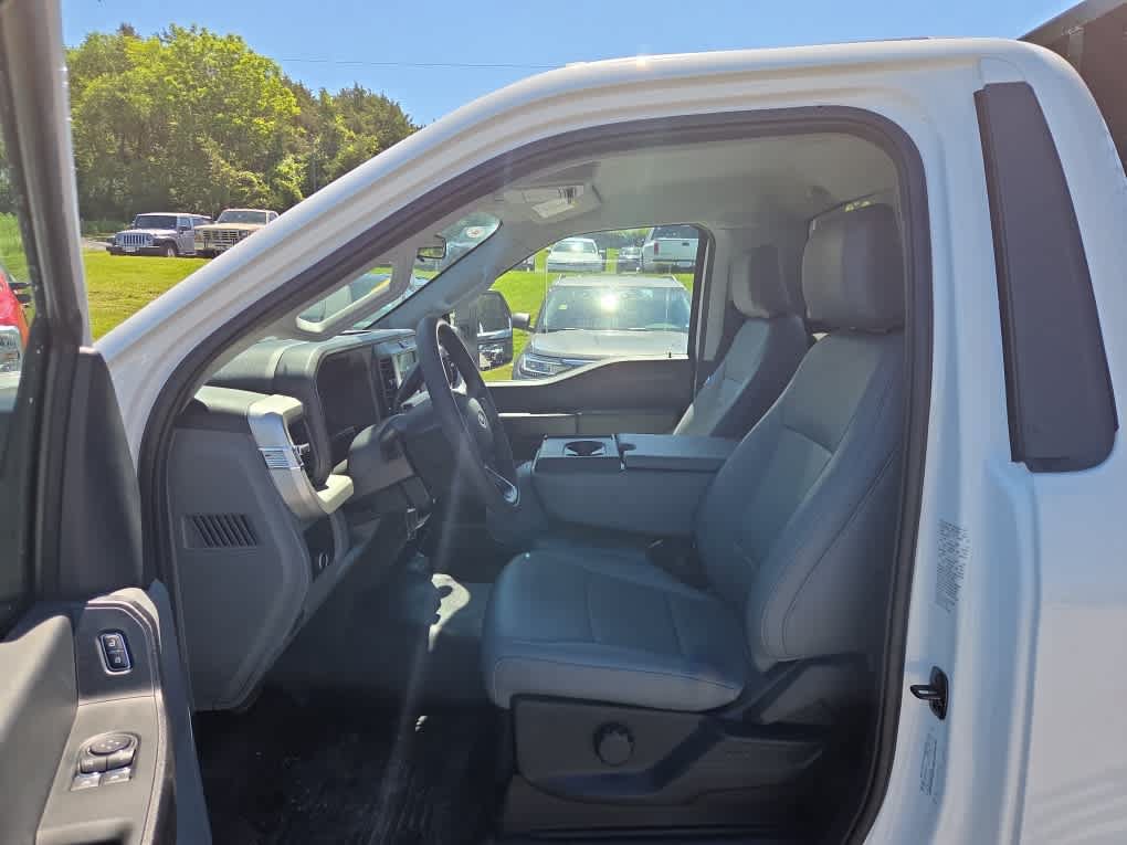 New 2025 Ford F350 XL w/ XL Chrome Package RWD image 20