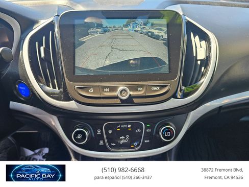 Used 2018 Chevrolet Volt LT FWD image 21