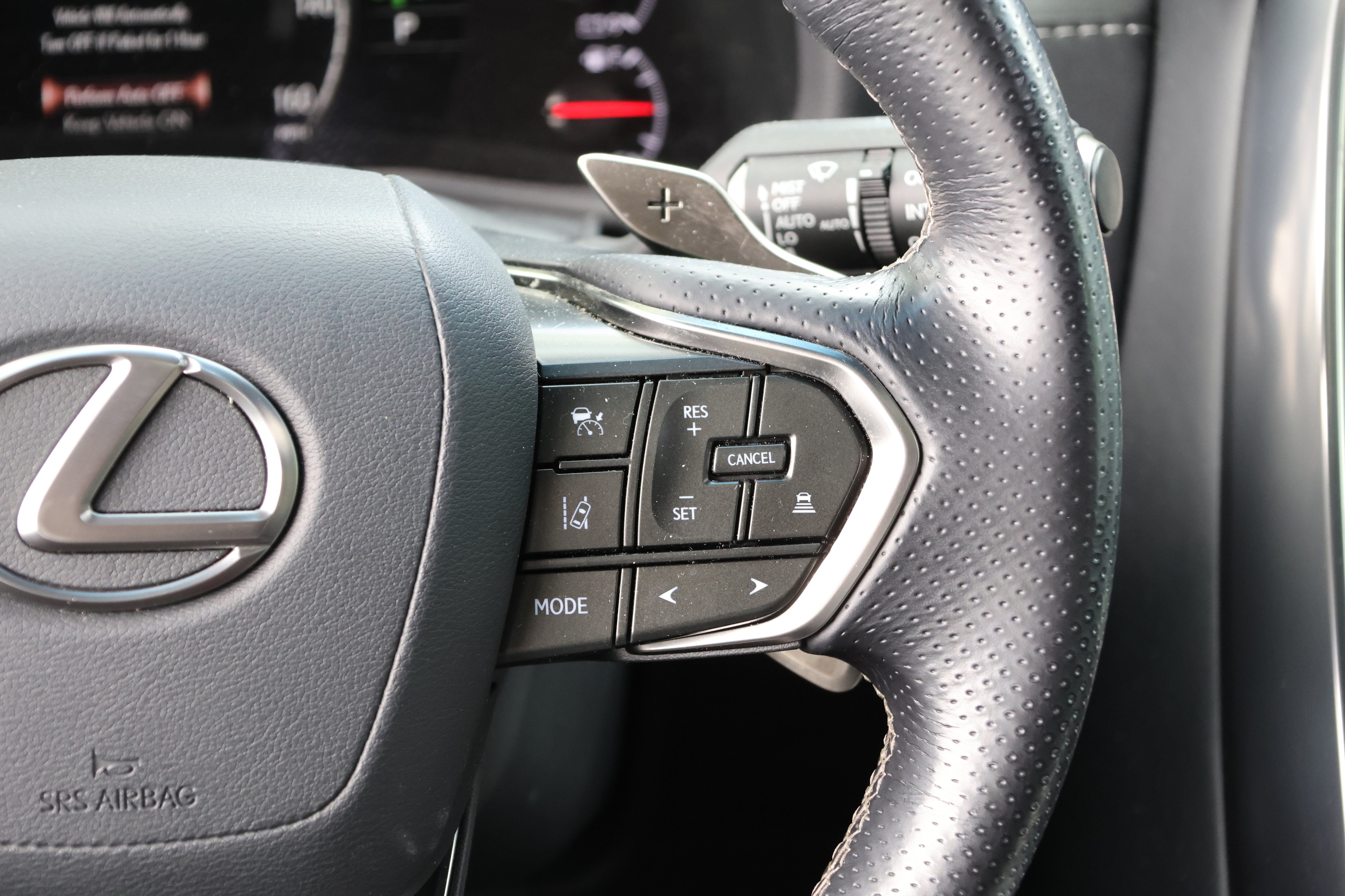 Used 2023 Lexus LX 600 F Sport w/ Accessory Package (Z1) AWD/4WD image 22