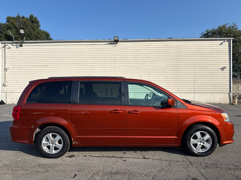 Used 2012 Dodge Grand Caravan SXT FWD image 5