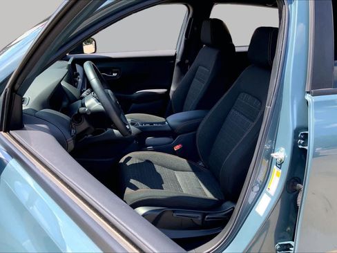 Used 2024 Honda HR-V Sport image 8