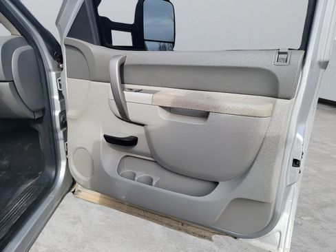 Used 2010 Chevrolet Silverado 1500 W/T image 22