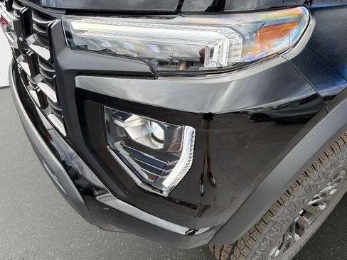 New 2026 GMC Canyon Elevation w/ Convenience Package image 9