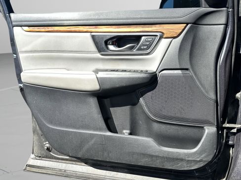 Certified 2018 Honda CR-V Touring image 16