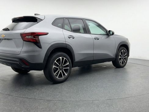 Used 2025 Chevrolet TrailBlazer LT image 9