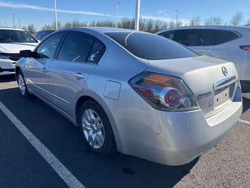 Used 2009 Nissan Altima 2.5 S w/ Convenience Pkg image 3
