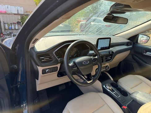 Used 2020 Ford Escape SEL AWD/4WD image 18