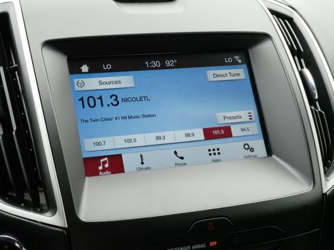 Used 2018 Ford Edge SEL w/ Equipment Group 201A AWD/4WD image 22