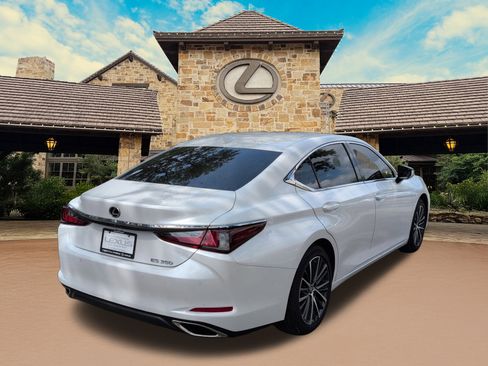 Certified 2025 Lexus ES 350 w/ Premium Package FWD image 2