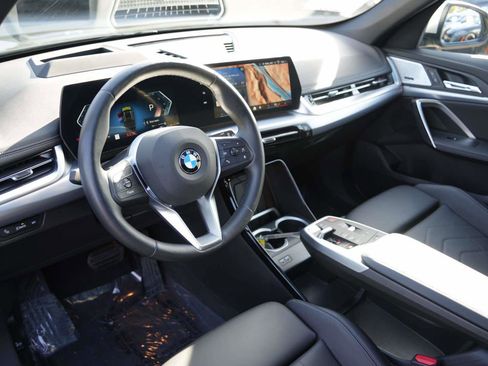 Used 2024 BMW X1 xDrive28i w/ Premium Package image 11
