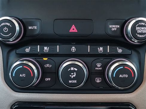 Used 2022 RAM 1500 Laramie image 15