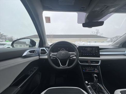 New 2026 Volkswagen Taos SE AWD/4WD image 14