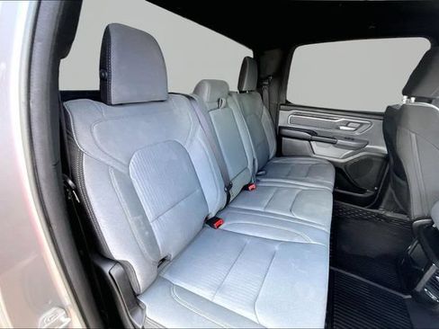 Used 2022 RAM 1500 4x4 Crew Cab image 28