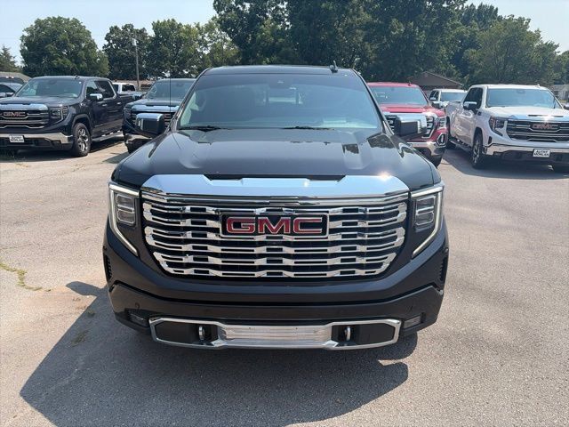 Used 2023 GMC Sierra 1500 Denali w/ Denali Reserve Package AWD/4WD image 9