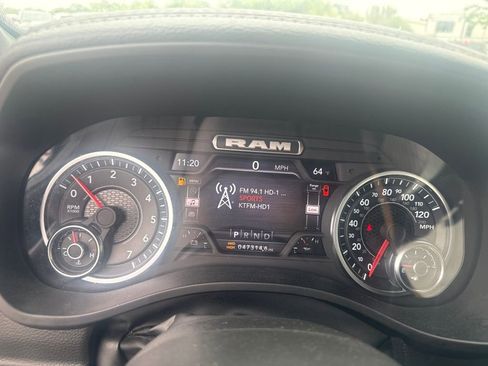 Used 2024 RAM 1500 Laramie AWD/4WD image 15