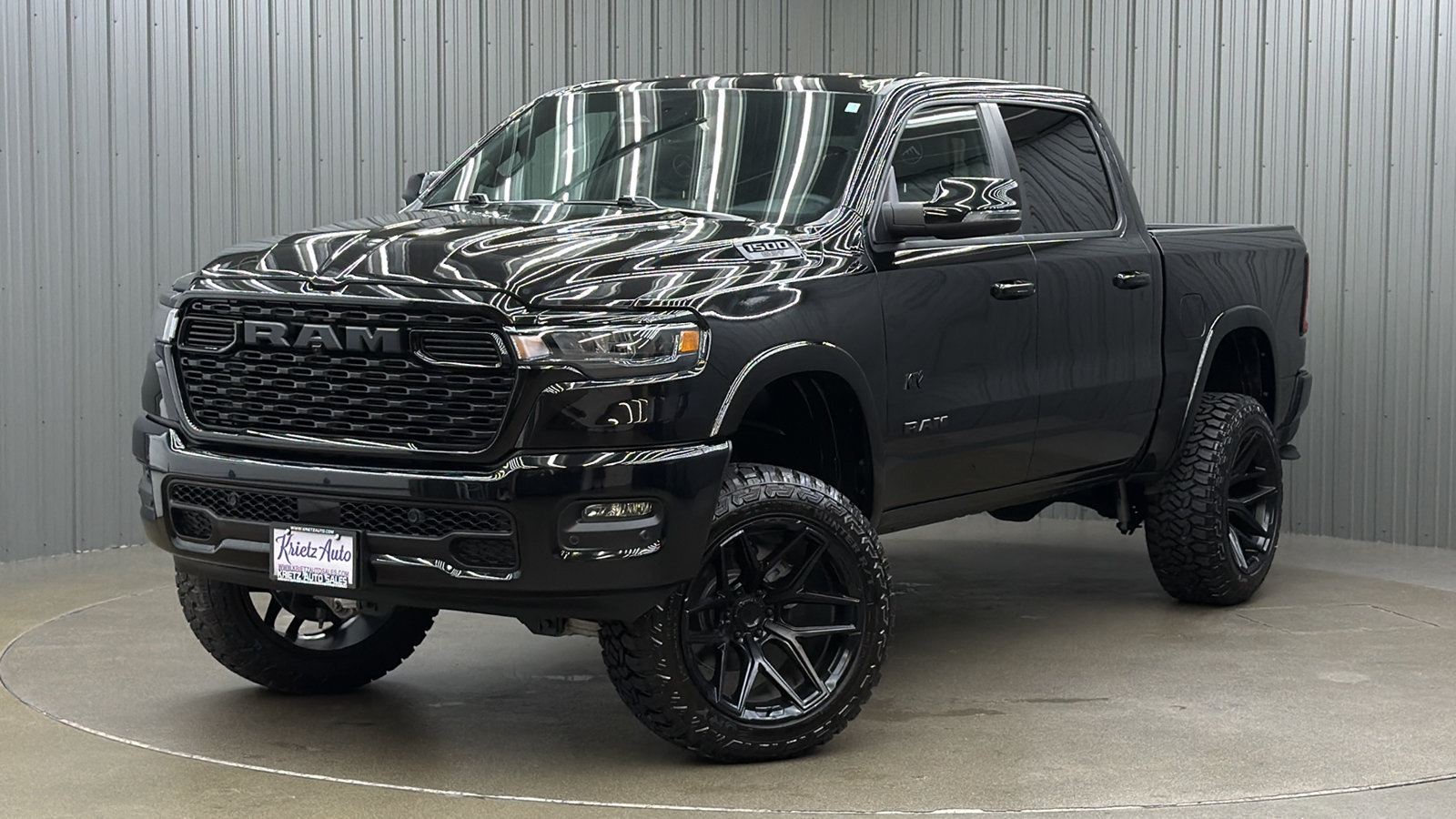 Used 2025 RAM 1500 Big Horn AWD/4WD image 1