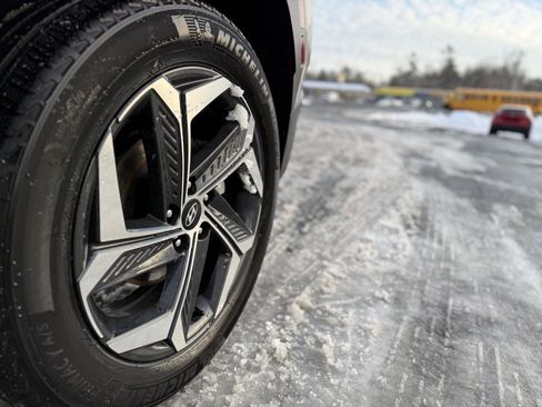 Used 2024 Hyundai Tucson Limited image 10