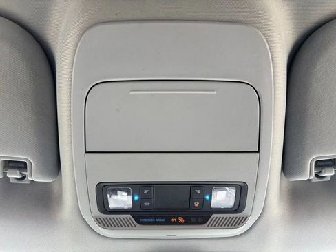Used 2022 Ford F150 XLT AWD/4WD image 19